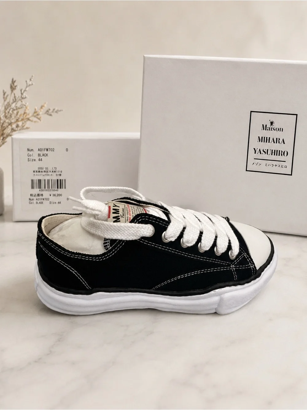 Maison Mihara Yasuhiro Peterson OG Sole Canvas Low Sneakers Black/White EU 44